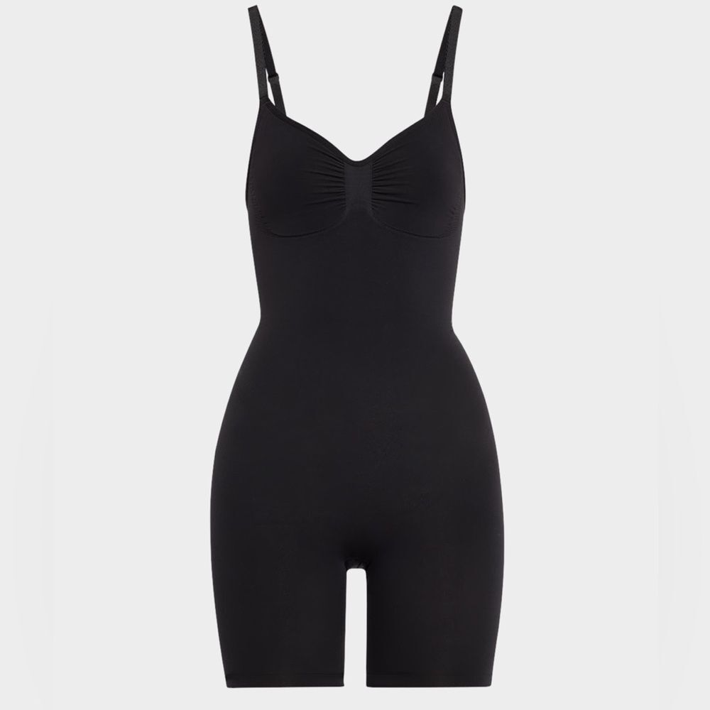 Skims Seamless Sculpt Mid Thigh Bodysuit - Onyx